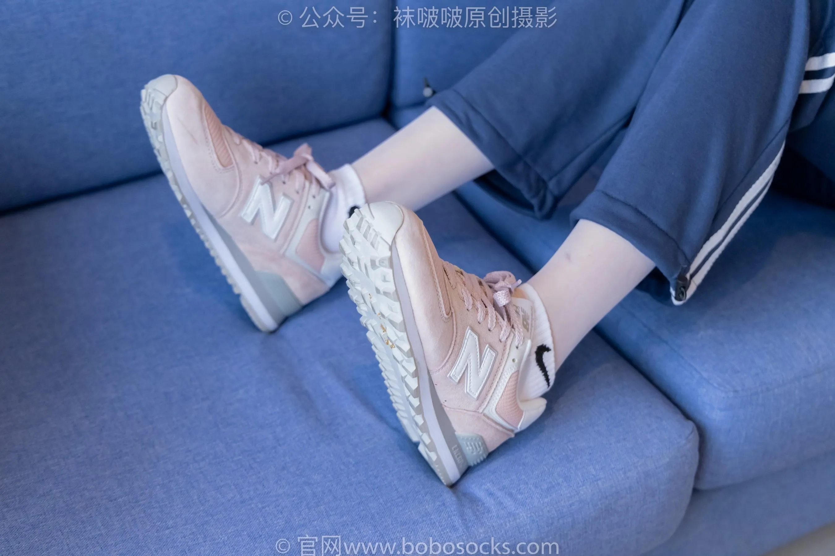 [BoBoSocks袜啵啵]NO.226 小甜豆-运动鞋、白棉袜、白丝 [87P]插图1